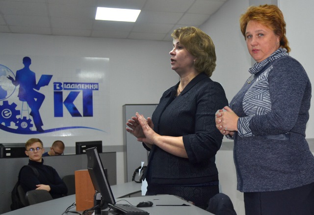 Виступ перед студентами коледжу